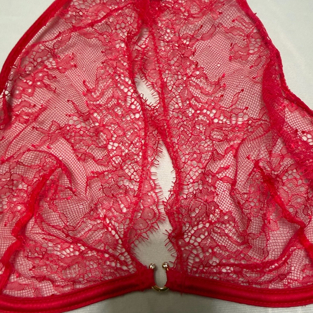 Victoria's Secret Vibrant Red Lace Bralette